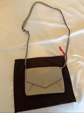 kate spade taupe beige envelope crossbody bag